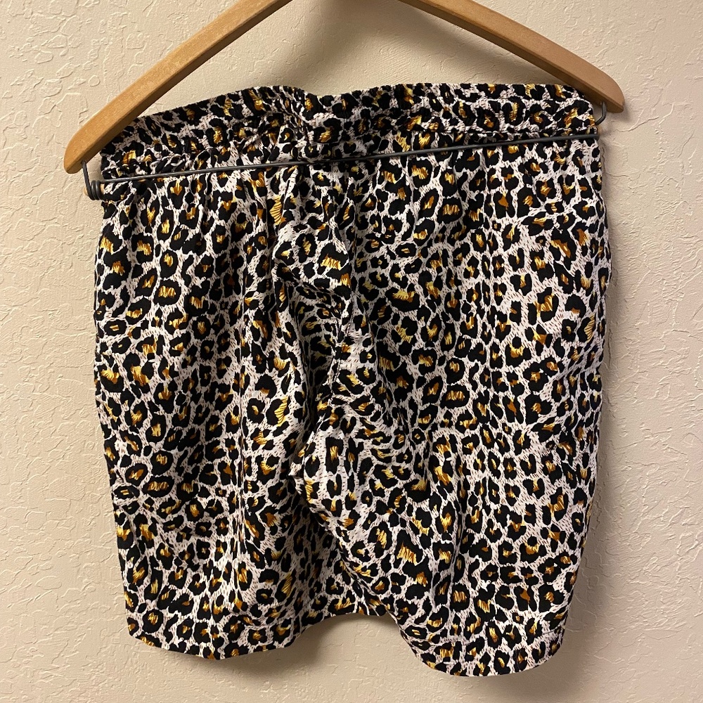 BoohooMan - Leopard print button down shirt, Size L. New unworn. 1/2 of a set!